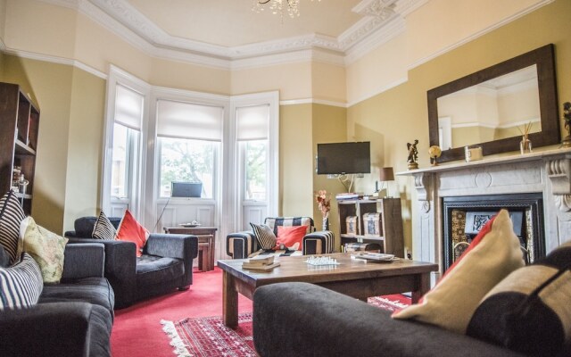 Baytrees Hotel