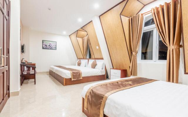 Aurora Hotel Dalat