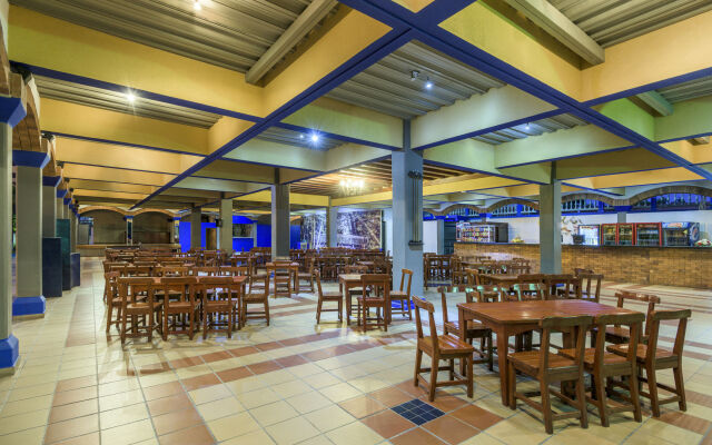 Hotel y Centro Vacacional Sunrise