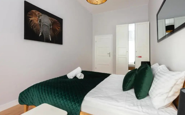 Millennium Express Green