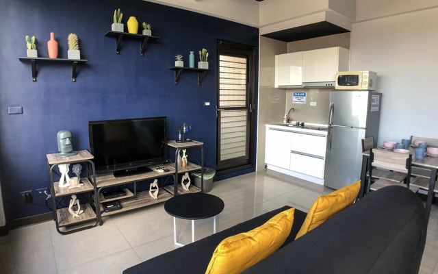Q Square Apartment
