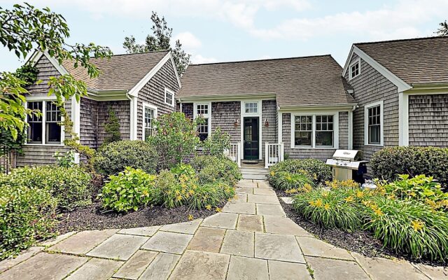 34 Edgartown 2 Br Home