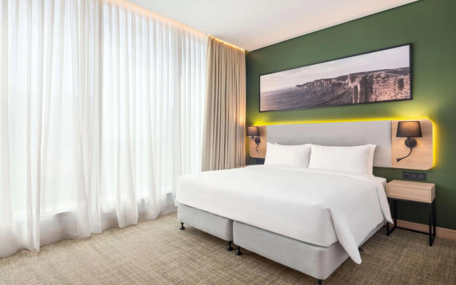 Radisson Hotel & Residence Riyadh Olaya - Image 2