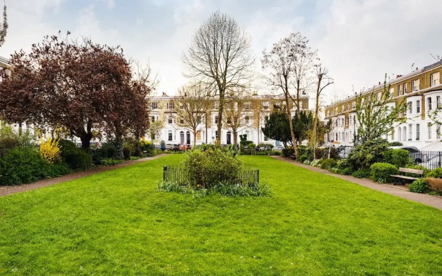 Panoramic Hammersmith Home Near The River Thames