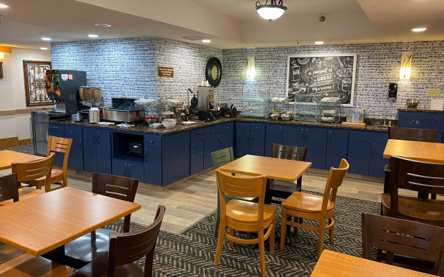 AmericInn by Wyndham Chanhassen