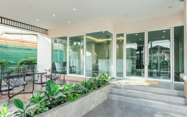 ZAYN Bangna Hotel