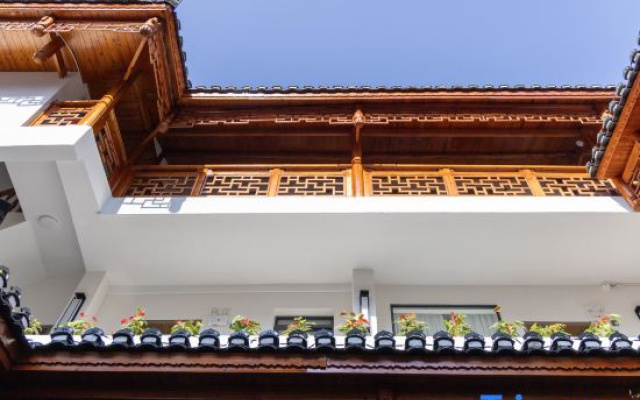 Shu Family Courtyard in Chadong Ancient Town – Exterior – Xiangxi