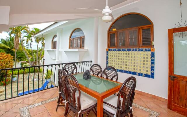 Playa Laguna Villa Monaco
