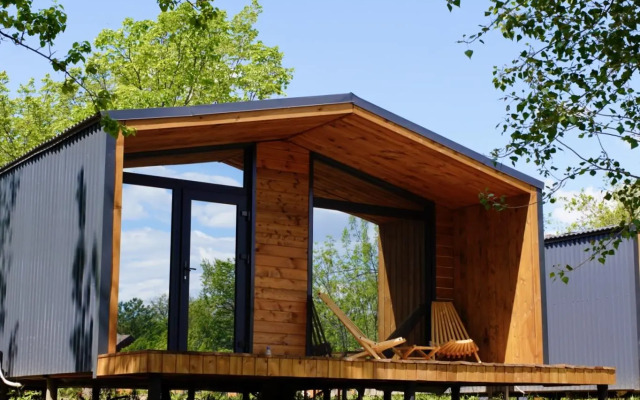 Река и Песок