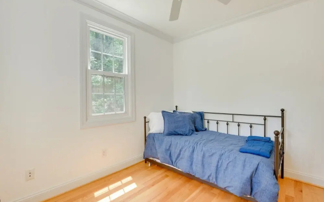 Family-friendly Chesapeake Beach House With Deck!