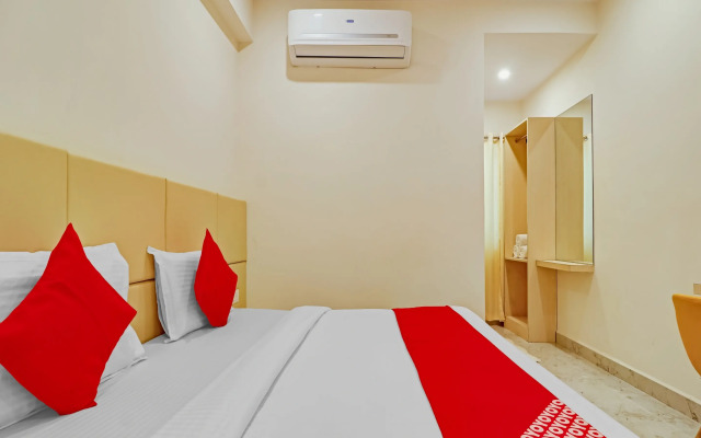 Super OYO Flagship Landcorp Hotels Near Shilparamam