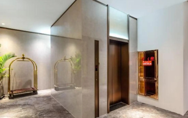 Bindao Holiday Inn(Tanggu Commercial Center Store, Binhai New Area)