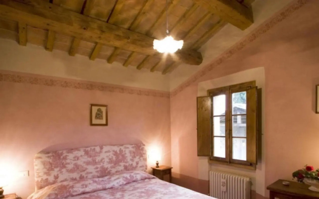 Ovello Farmhouse in a Splendid Position-ovello