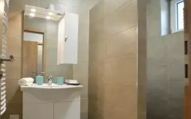 One Luxury Suites Eger