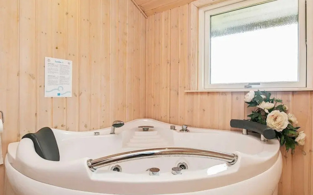 6 Person Holiday Home in Brovst-by Traum