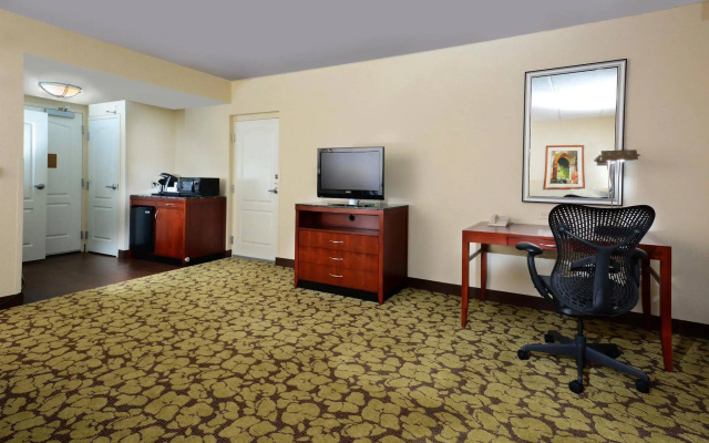 Hilton Garden Inn Raleigh Capital Blvd I-540