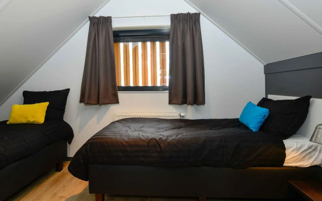 Luxurious, modern villa with dishwasher, close to De Veluwe