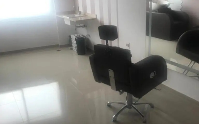 Amora Três