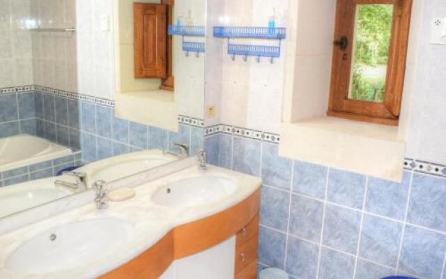 House Le Cambalu Des Douves 2