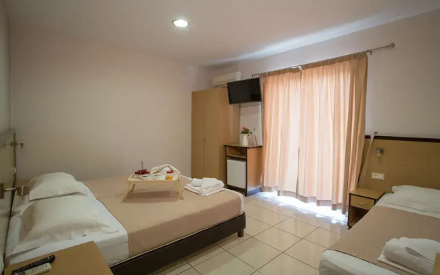 Theofilos City Hotel