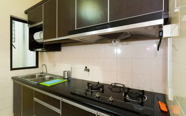 Chic Family Home Near Mont Kiara