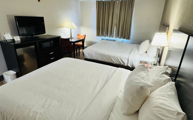 Econo Lodge Inn & Suites Monroe