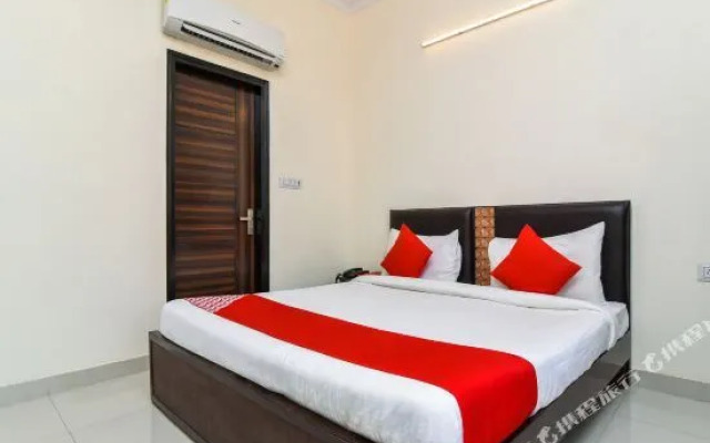 OYO Flagship 22976 Sector 3 Dwarka