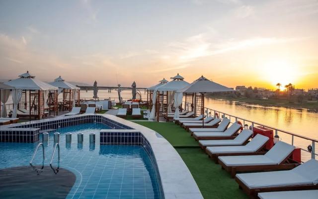 Champollion II Nile Cruise