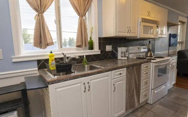 Downtown Whitehorse Apartment in Old Town