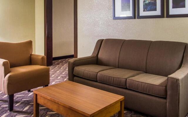 Comfort Inn & Suites