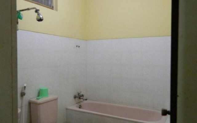 Hotel Tirtonadi Permai