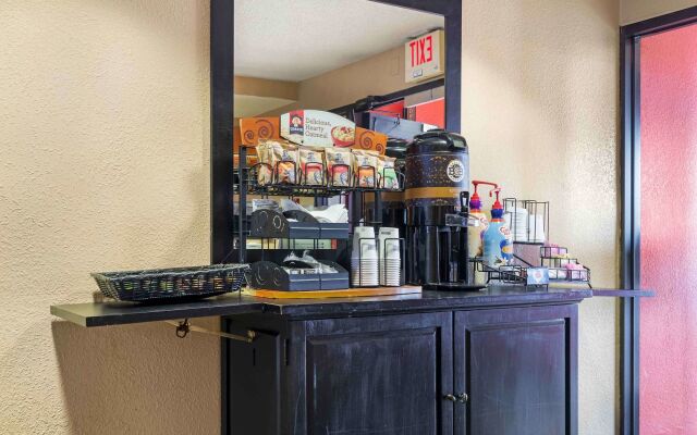 Extended Stay America Select Suites - Greenville - Airport