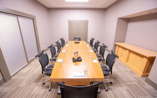 Holiday Inn Cincinnati Liberty Way by IHG