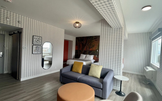 Aiden Hotel by Best Western @ Superior Shores