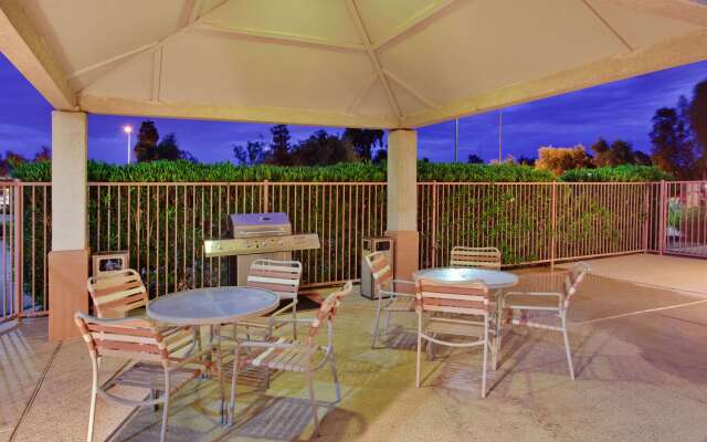 Sonesta Simply Suites Phoenix Tempe