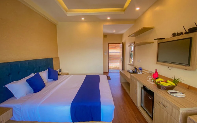 Majestic Lakefront Hotel & Suites
