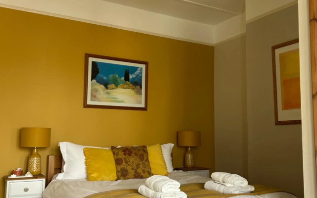 Gyves Guest House