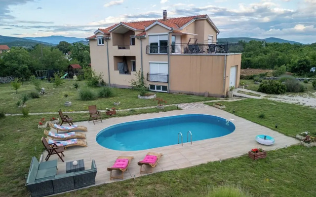 Villa Bravic 4*, Nature Home With Pool Near Split