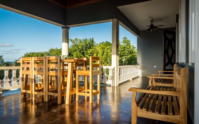 Blue Paloma Bed & Breakfast