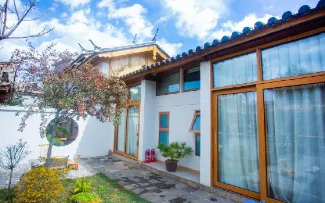 Lijiang Dexian Homestay