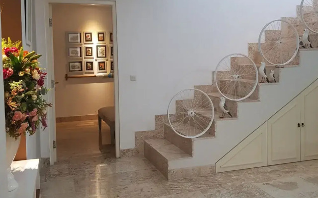 Ka Hana Mana Villa
