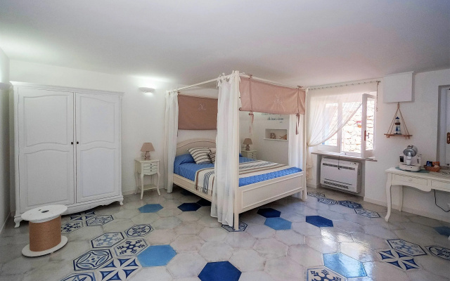 Dimora Mediterranea Bed & Breakfast