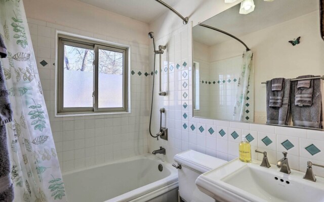 5 Mi to Dtwn Denver: Peaceful Lakewood Home!