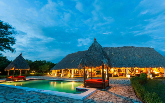Hotel Punta Teonoste