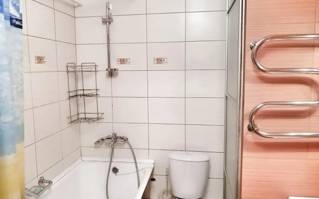 Апартаменты на площади 50 лет Октября 6А