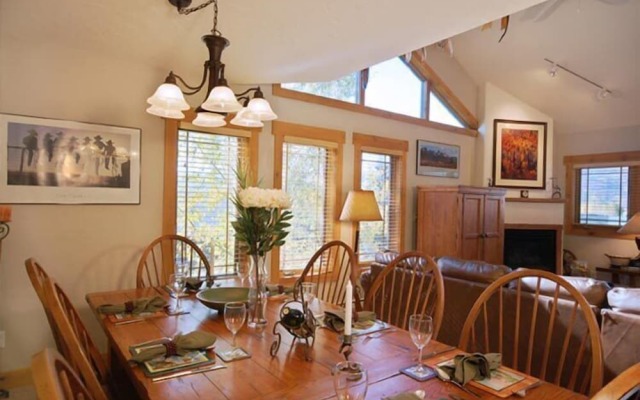 Saddle Creek Townhomes by Pioneer Ridge Management