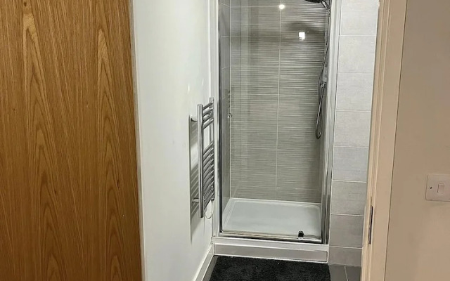 Stunning 2-bed Apartment in Salford
