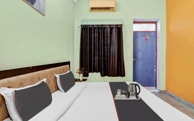 Collection O 70329 The Dev Hotel