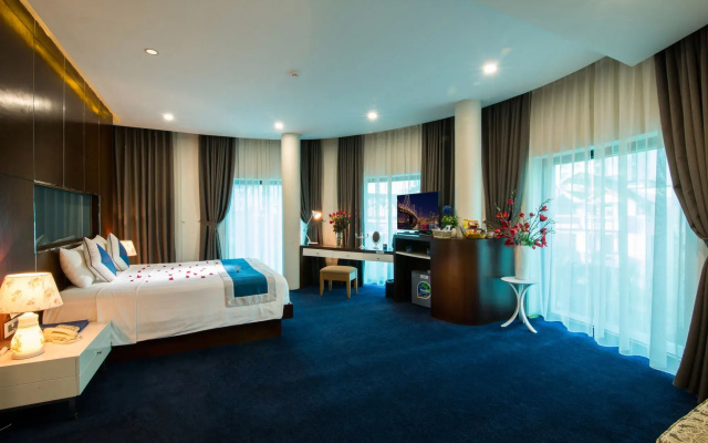 Halo Hanoi Hotel