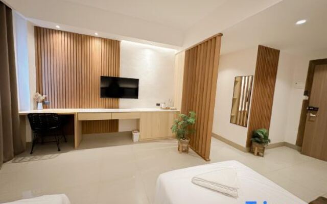 Leux Hotel